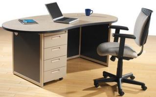 0130 - Teacher's Desk